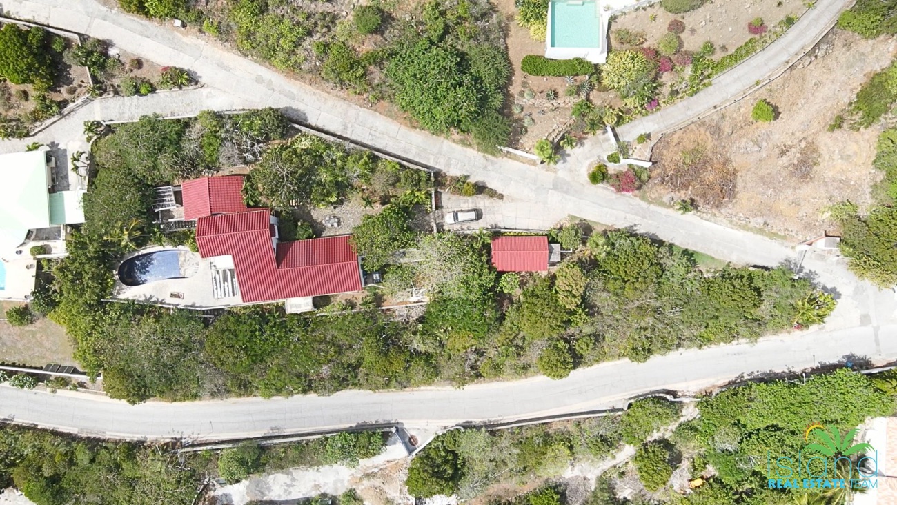 Villa in Oyster Pond